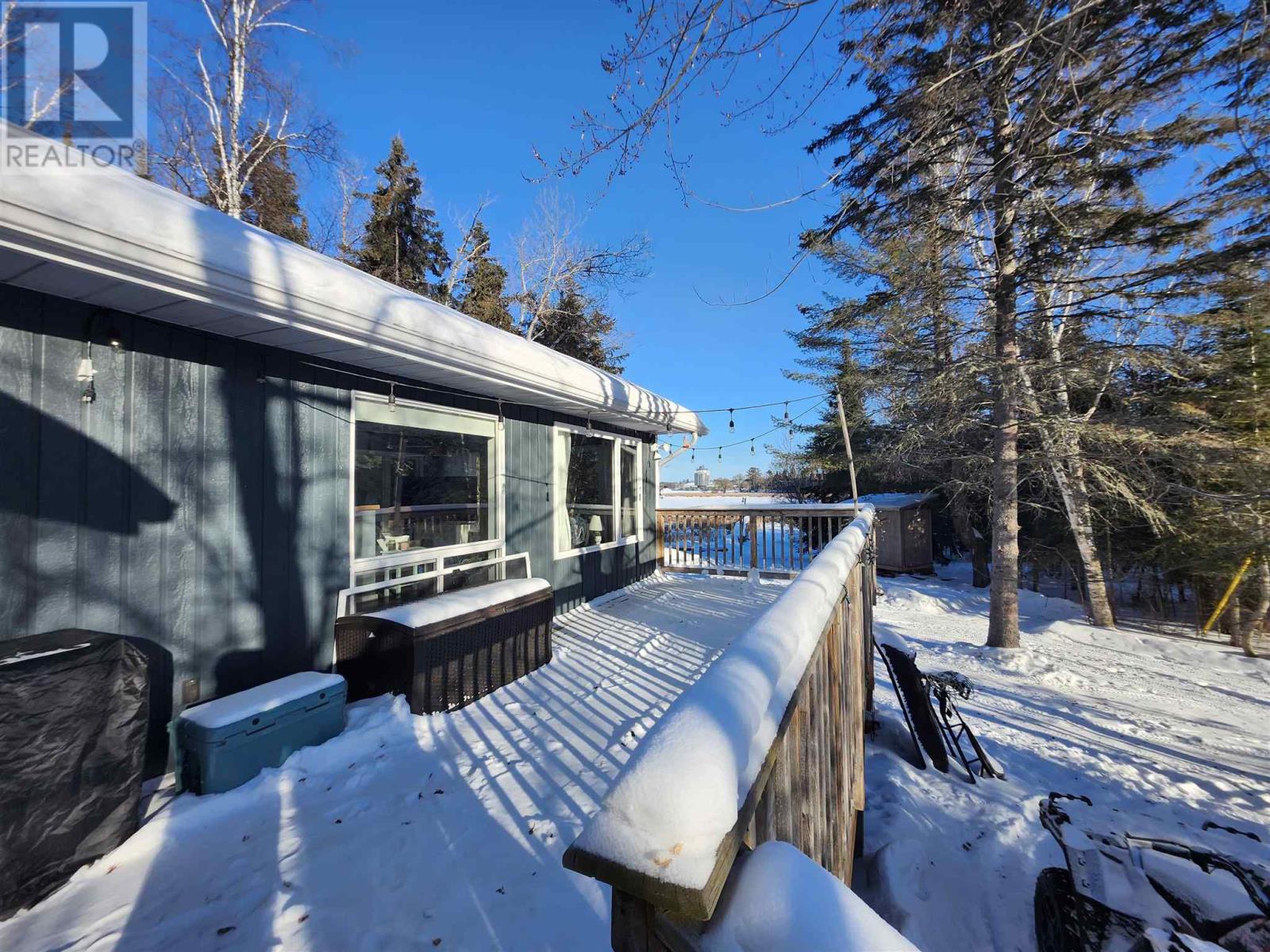 32 Beach Street Property Photo 2