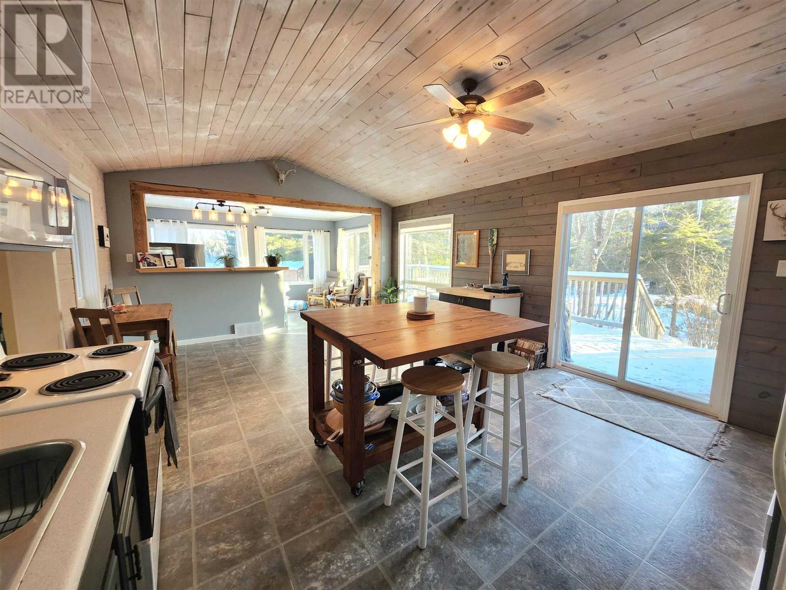 32 Beach Street Property Photo 20