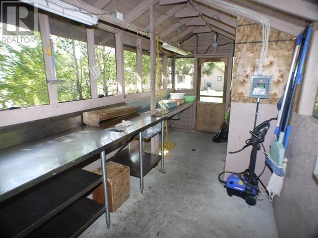439 Parker Point Rd Property Photo 7