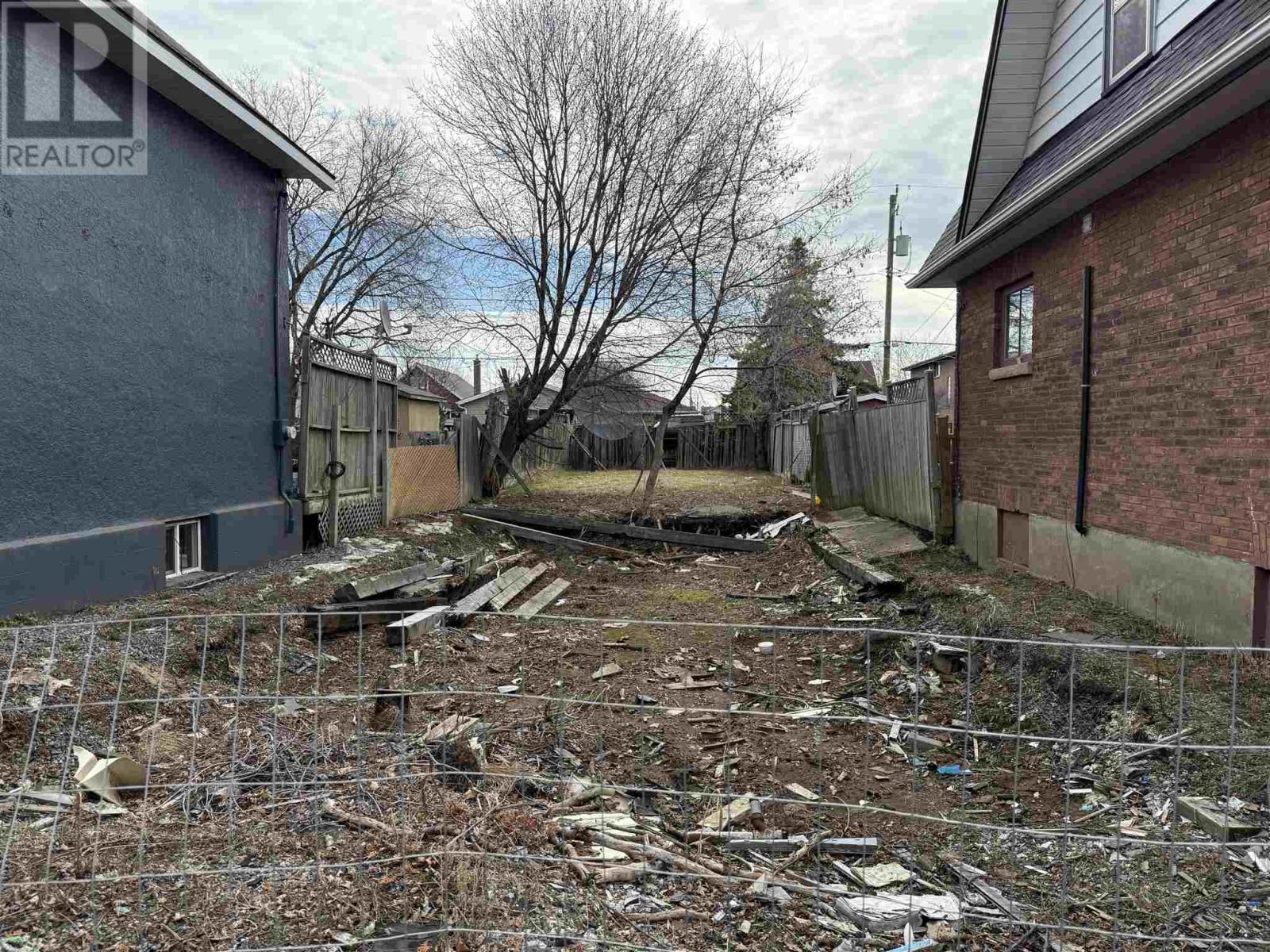 520 Brodie St Property Photo 1