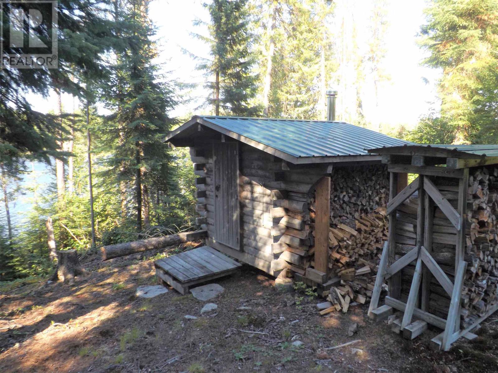 1 Erdmann Island Property Photo 23