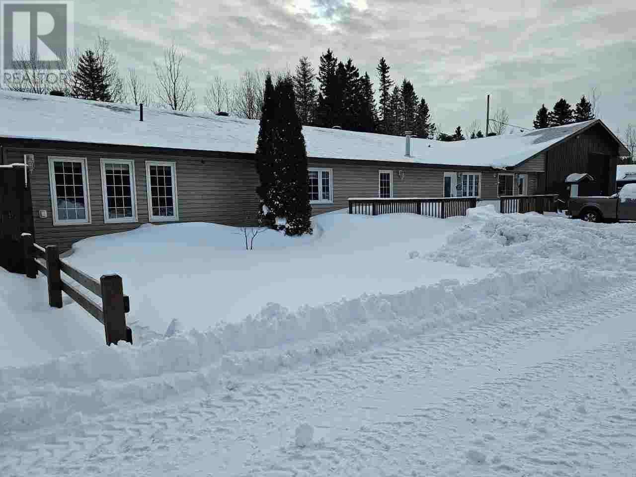110 Peninsula Road Property Photo 2