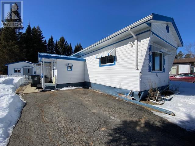 243 Damon Cres Property Photo