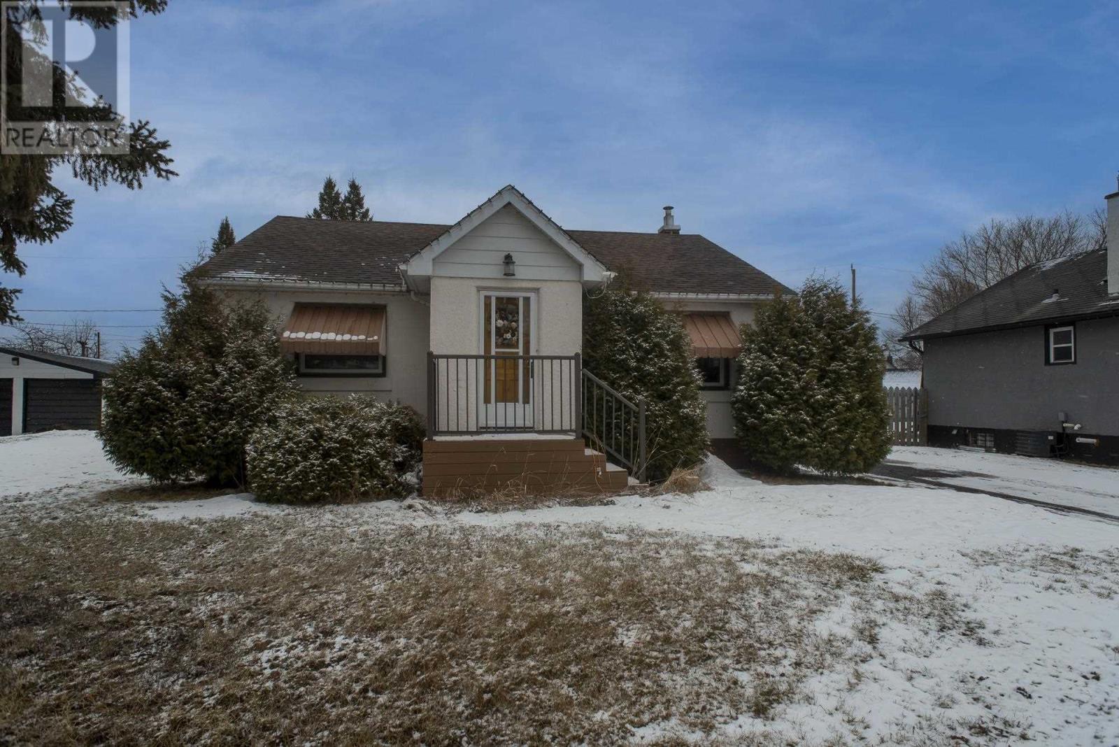 1328 Mountdale Ave Property Photo