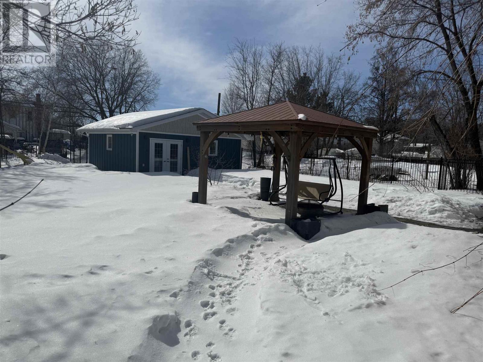 109 King Street Property Photo 4