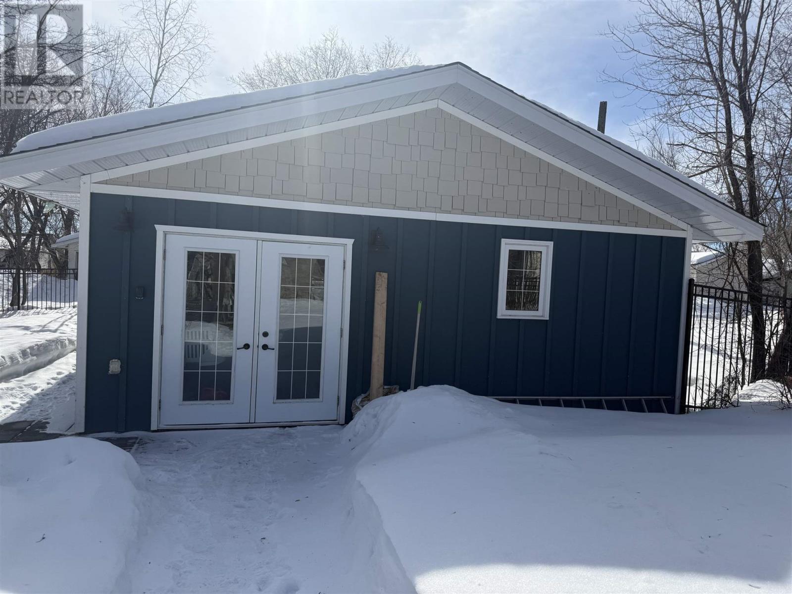 109 King Street Property Photo 5