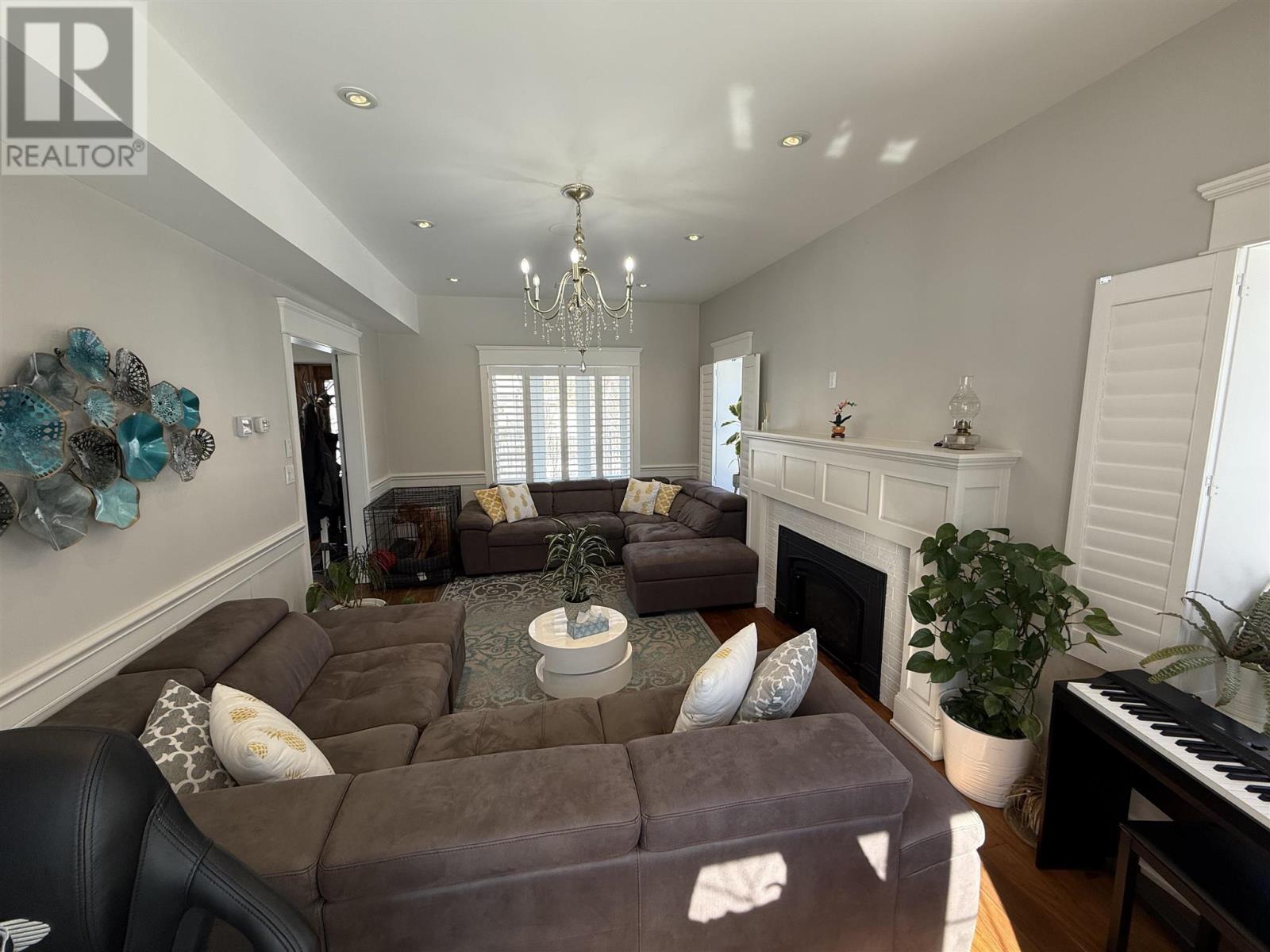 109 King Street Property Photo 11
