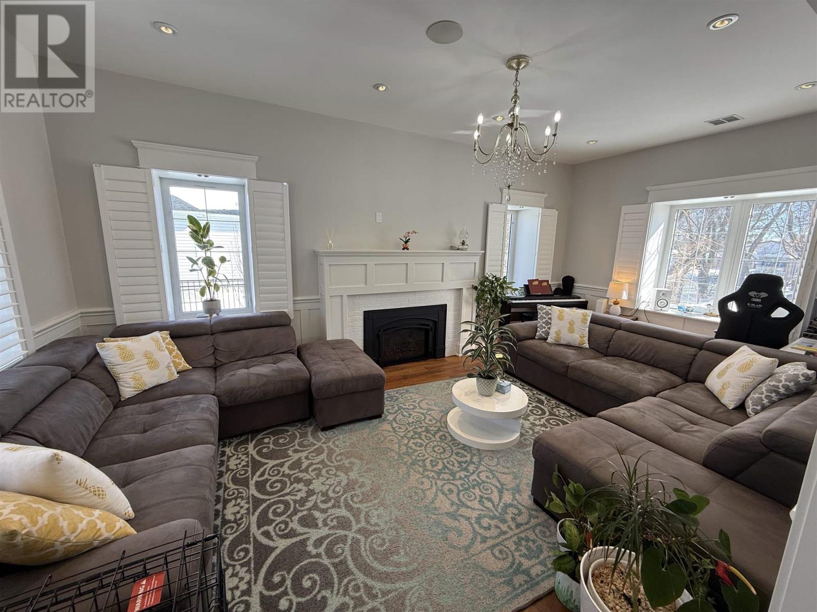 109 King Street Property Photo 12