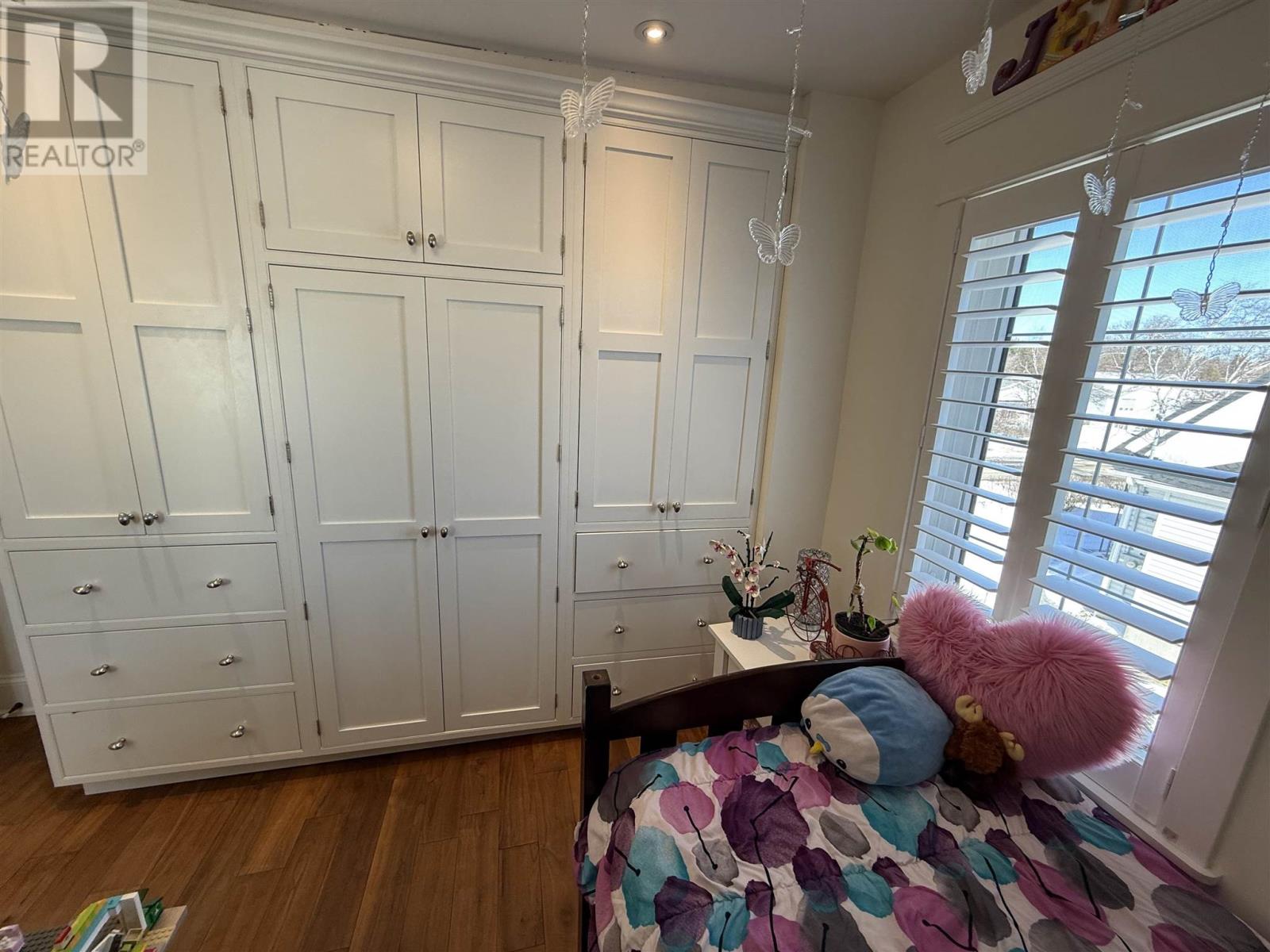 109 King Street Property Photo 30