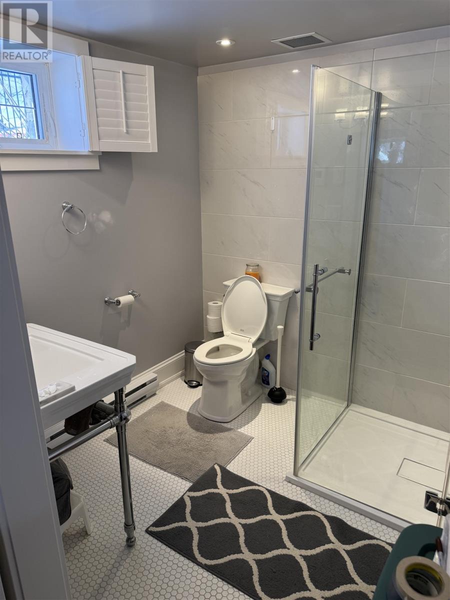 109 King Street Property Photo 36