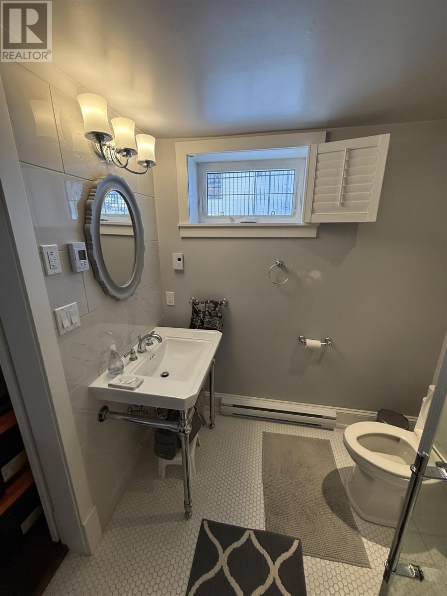 109 King Street Property Photo 37