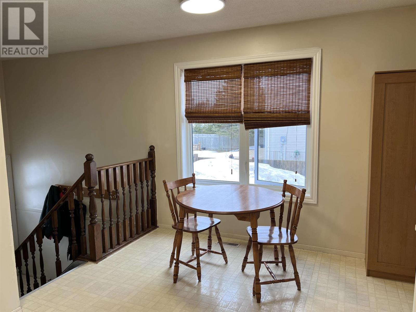 25 Nicolet Dr Property Photo 9