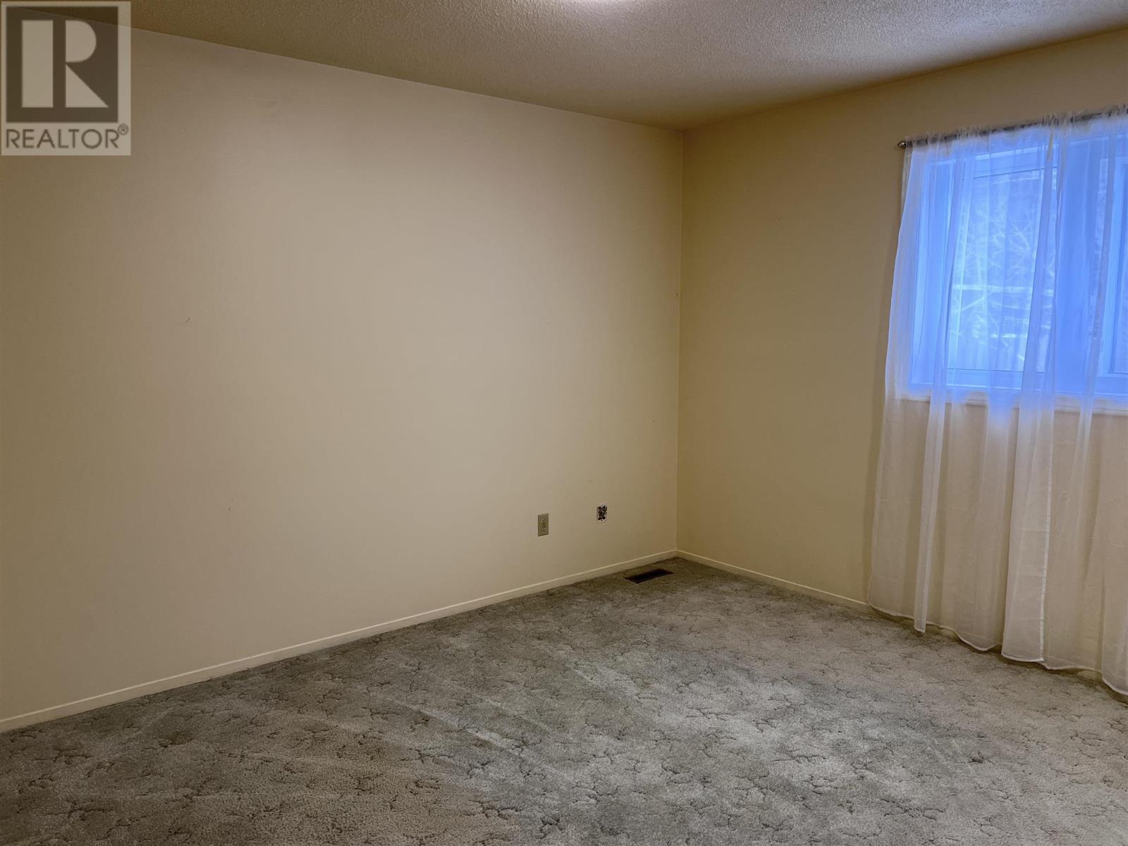 25 Nicolet Dr Property Photo 11