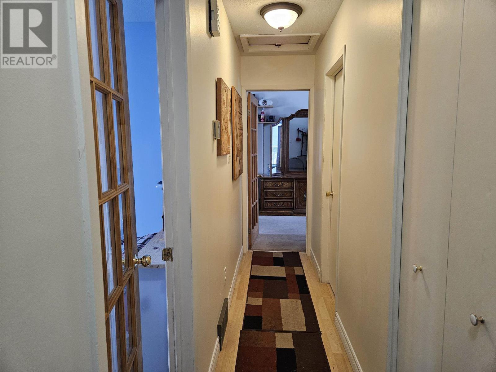 4 Fisher Ave Property Photo 8