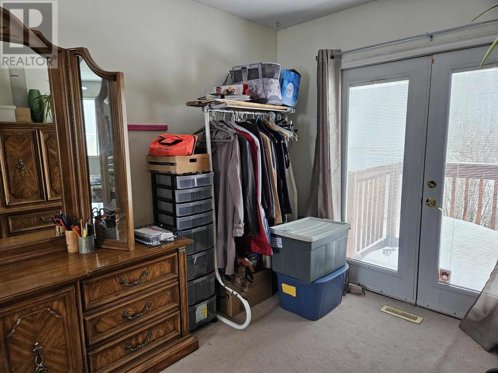 4 Fisher Ave Property Photo 10