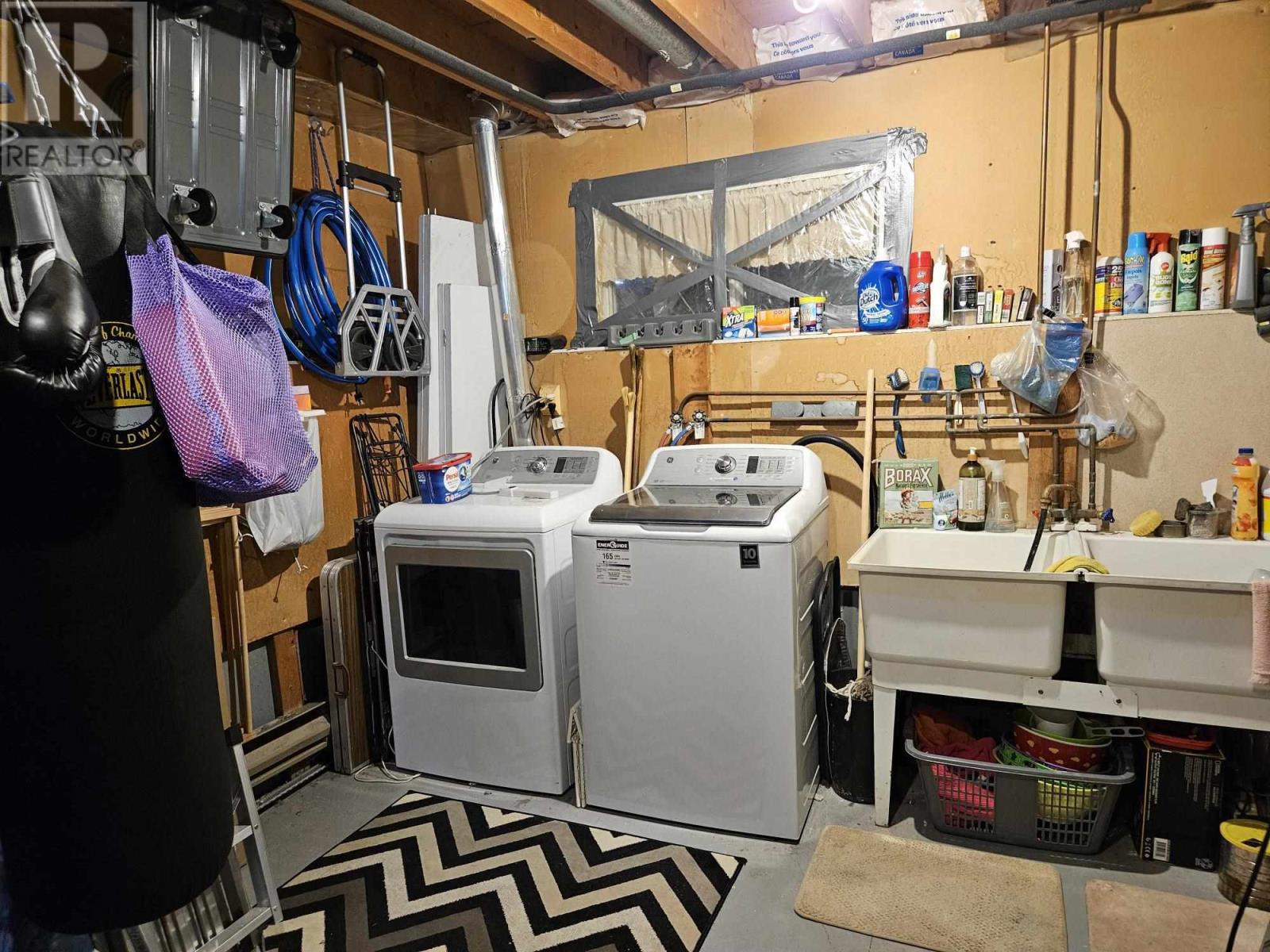 4 Fisher Ave Property Photo 22