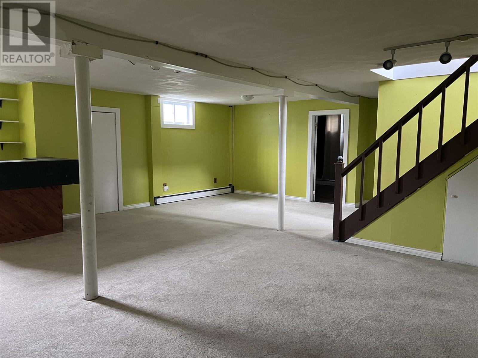 4 Sund Cres Property Photo 25