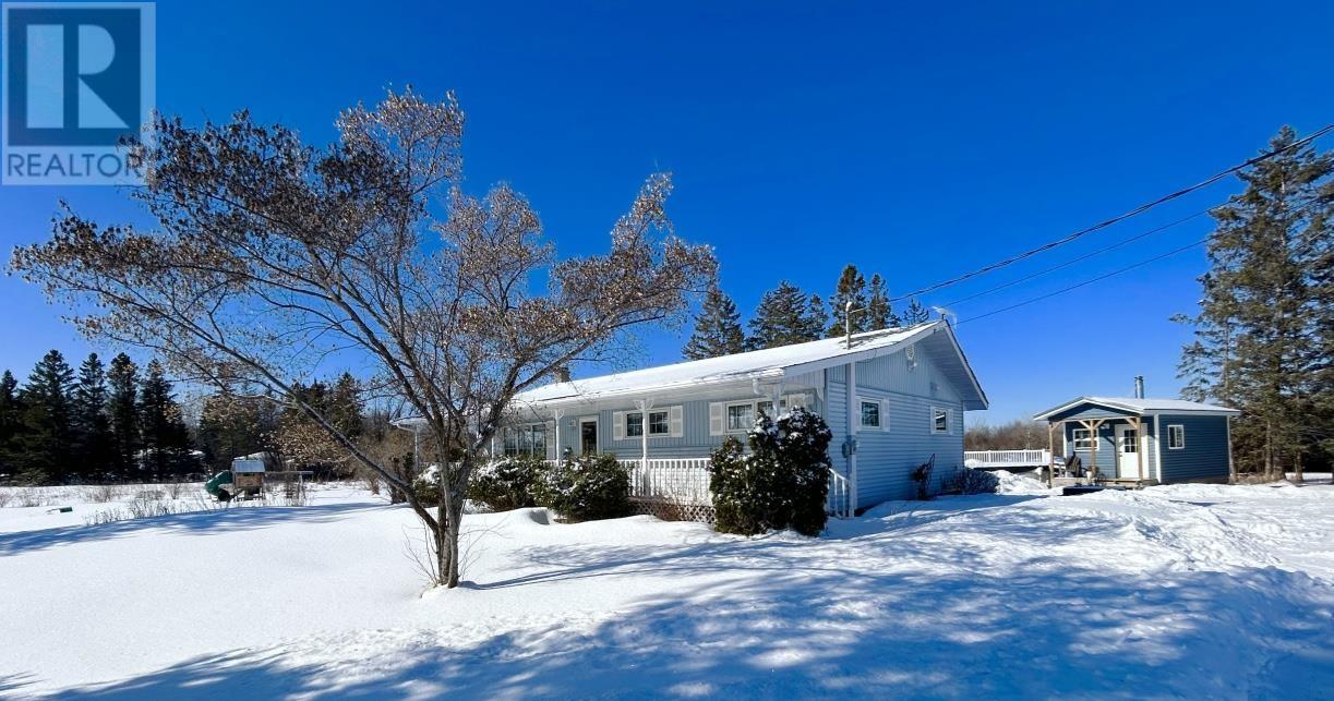 203 Hwy 611n Property Photo 1
