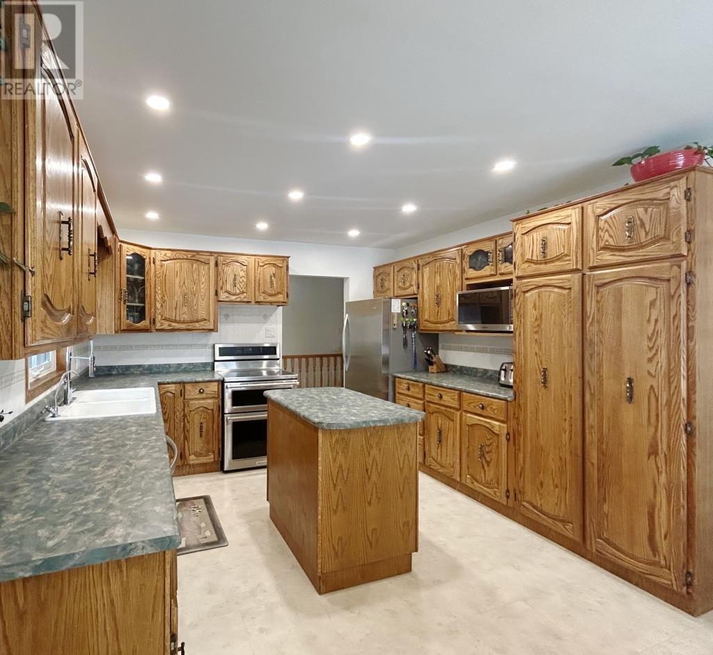 203 Hwy 611n Property Photo 6