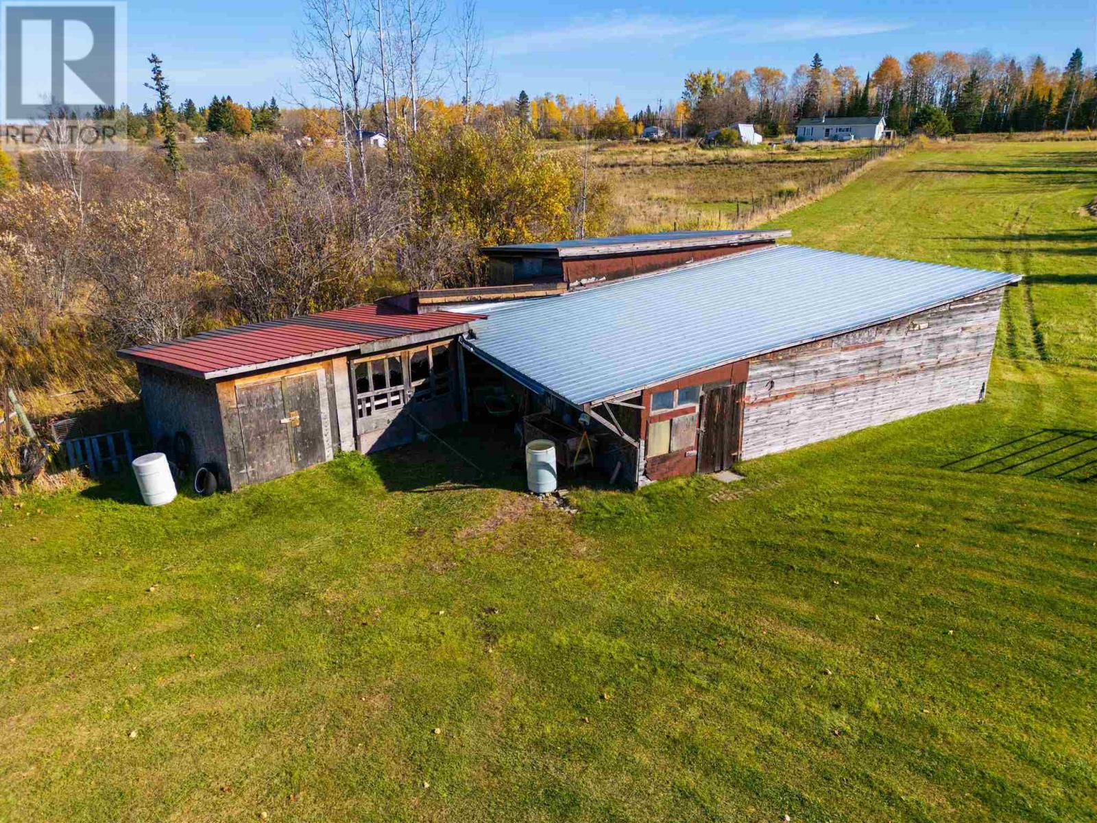 996 Redditt Rd Property Photo 4