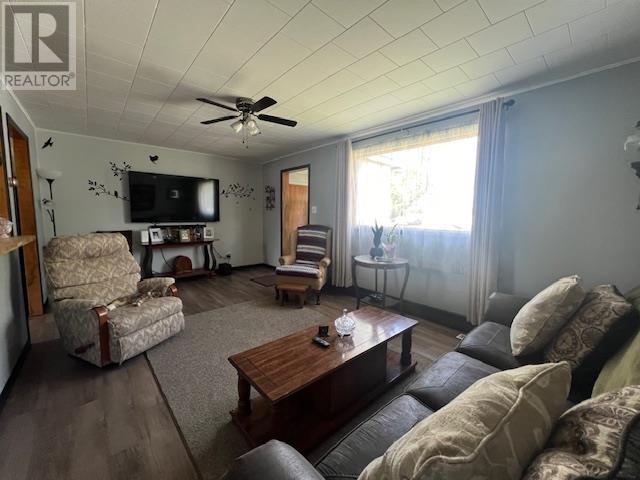 1021 Third St Property Photo 5