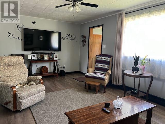 1021 Third St Property Photo 6