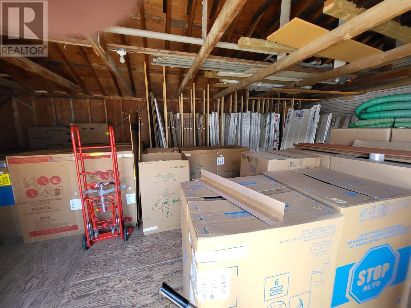 109 4th St Property Photo 29