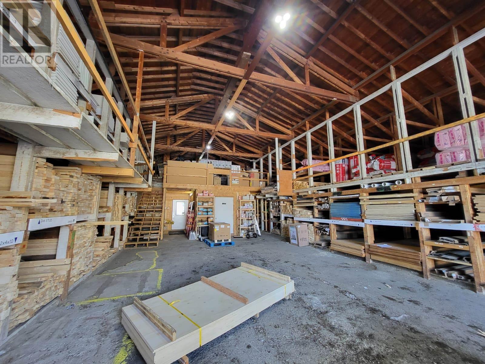 109 4th St Property Photo 30