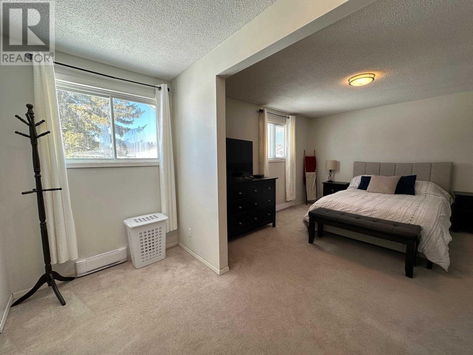 56 East Grove Cres Property Photo 15