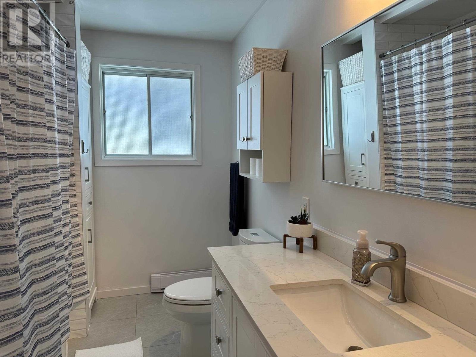 56 East Grove Cres Property Photo 19