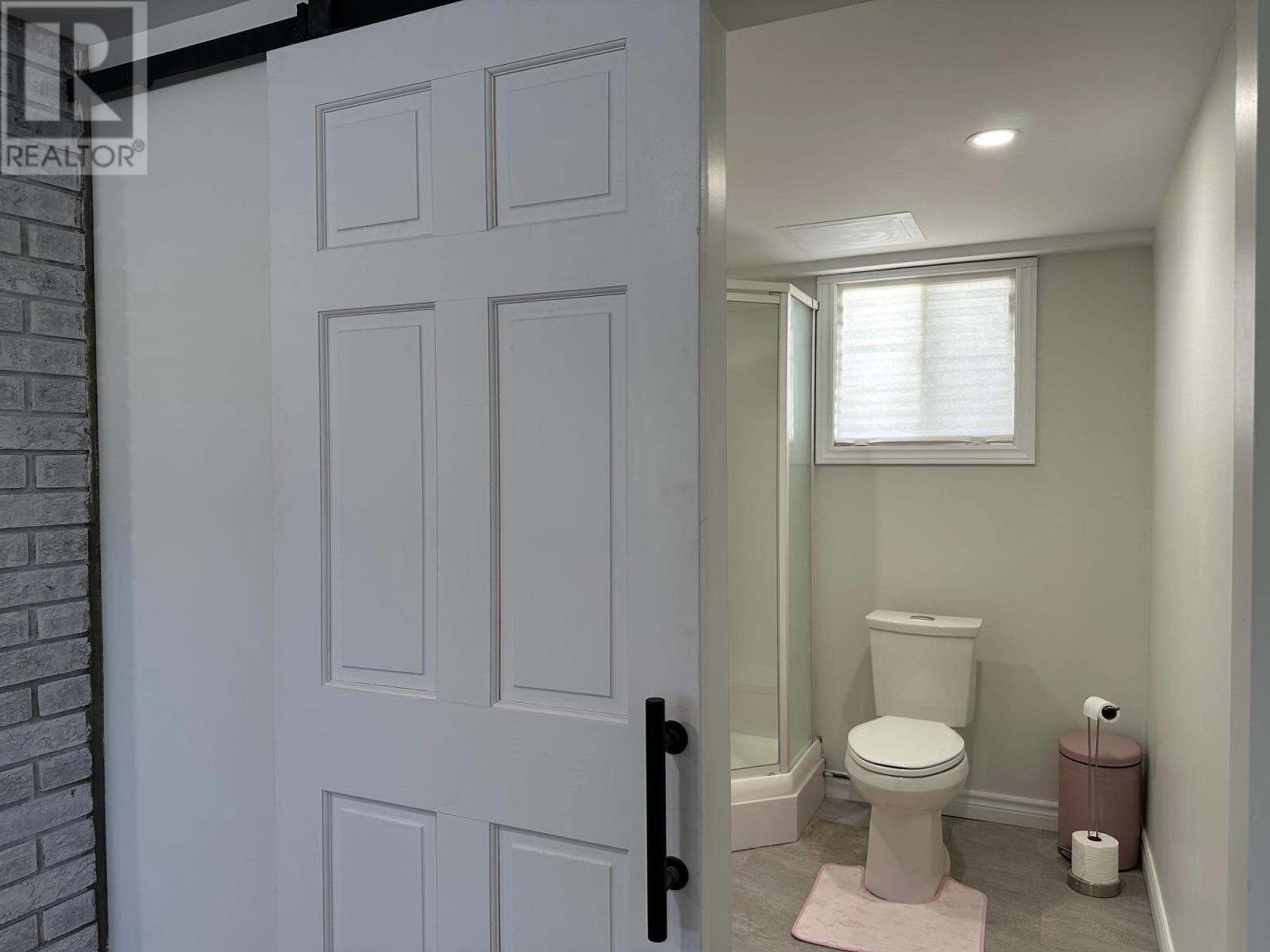 56 East Grove Cres Property Photo 29