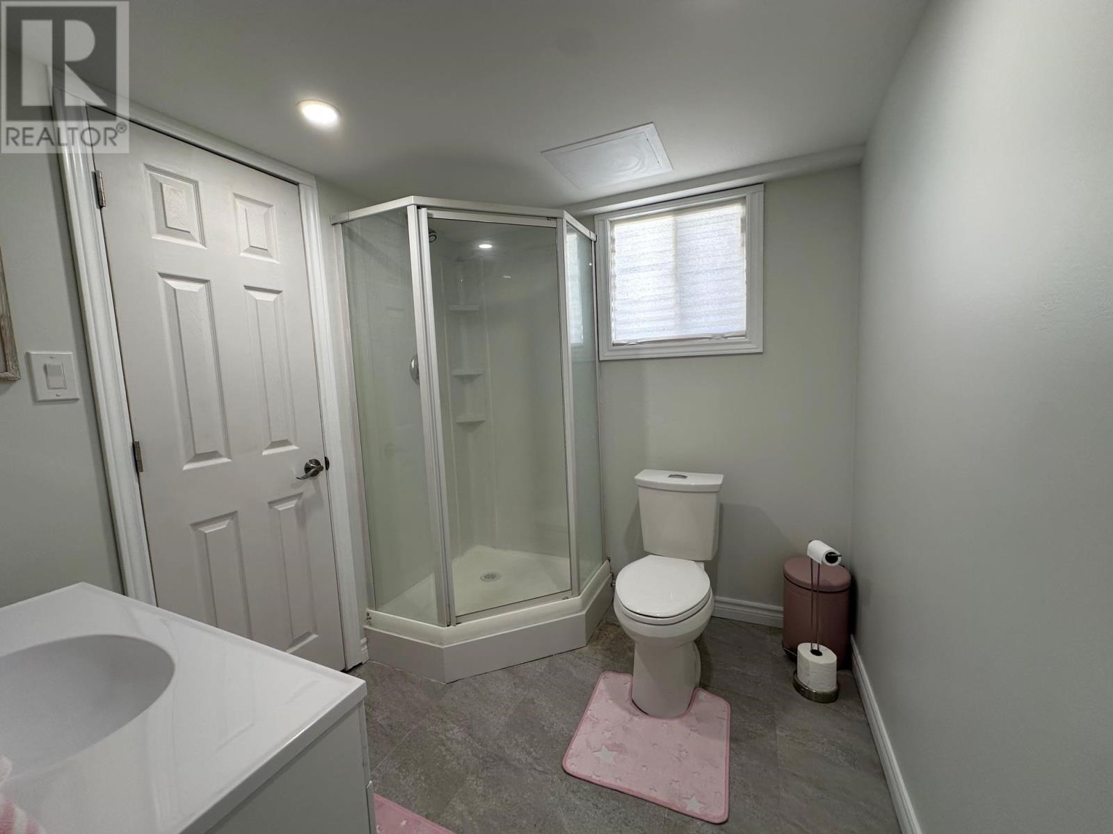 56 East Grove Cres Property Photo 30