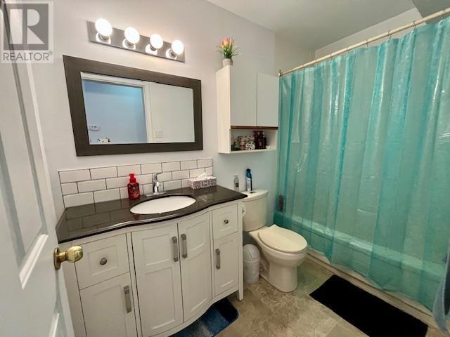 413 800 Gordon St Property Photo 15