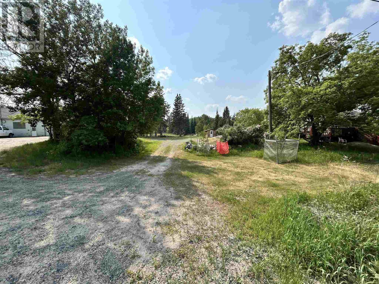 436 Mellick Ave Property Photo 3