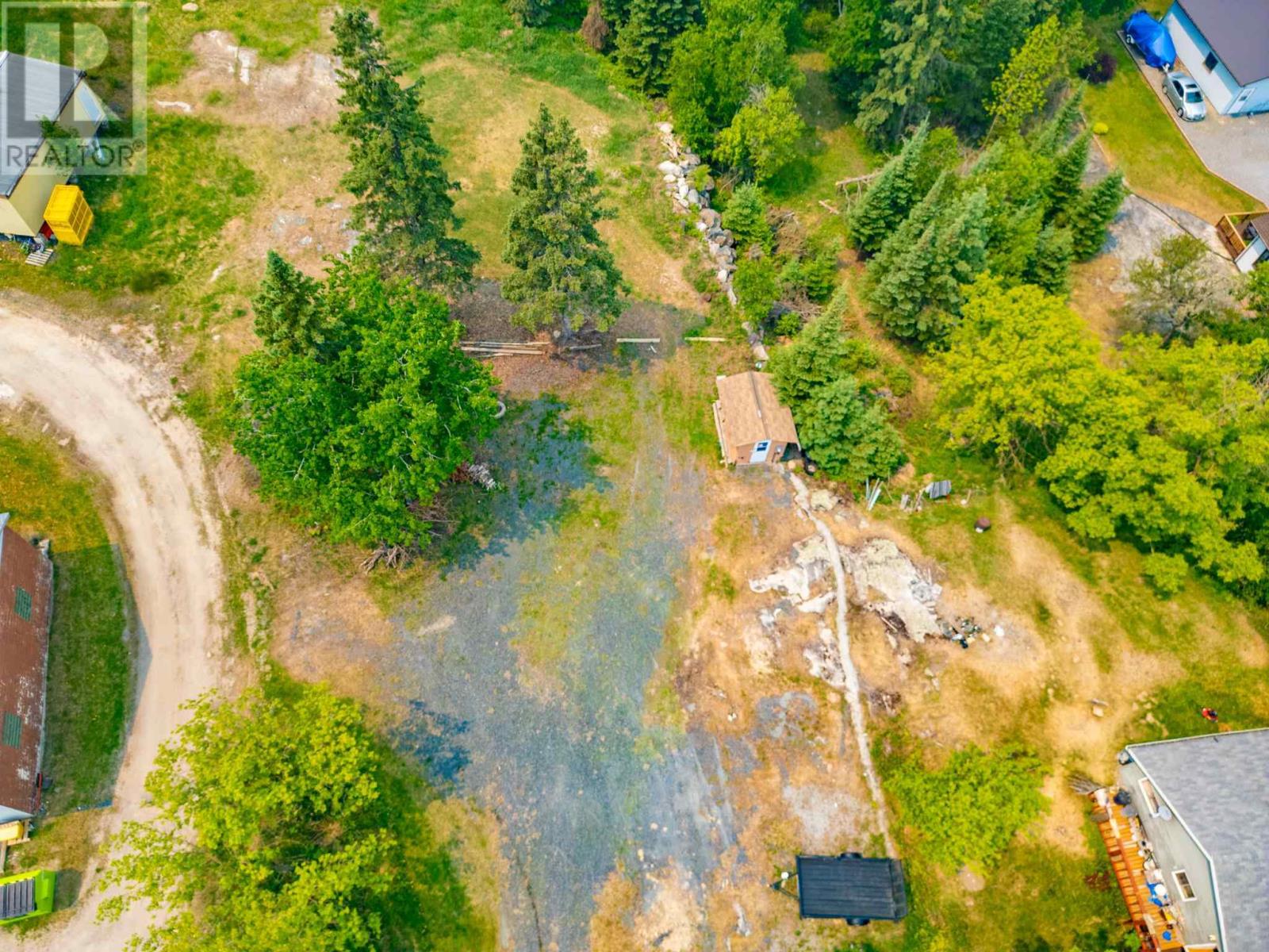 436 Mellick Ave Property Photo 17