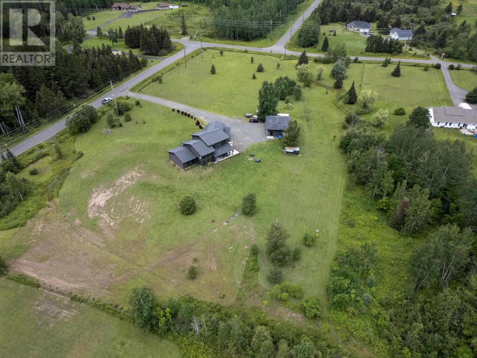 412 Fraser Rd Property Photo 38
