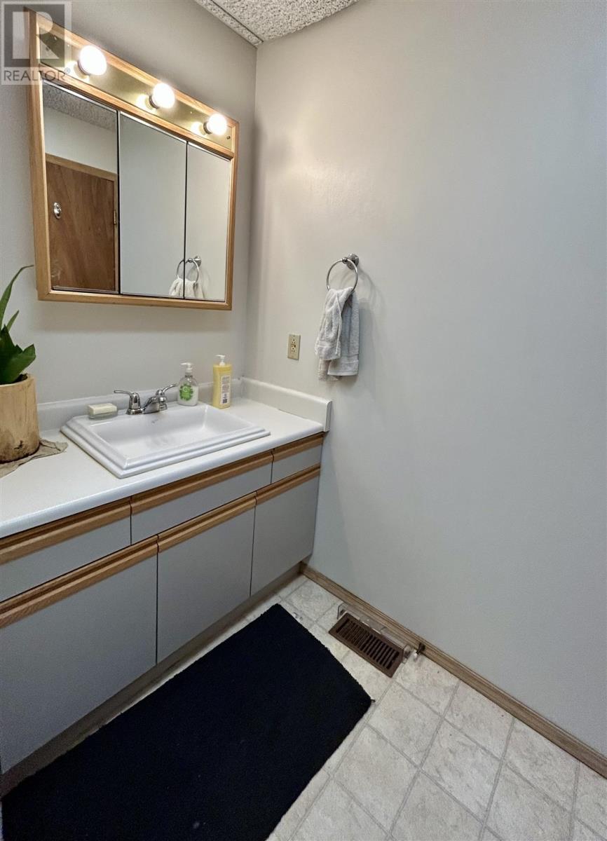 250 Scott Street Property Photo 21