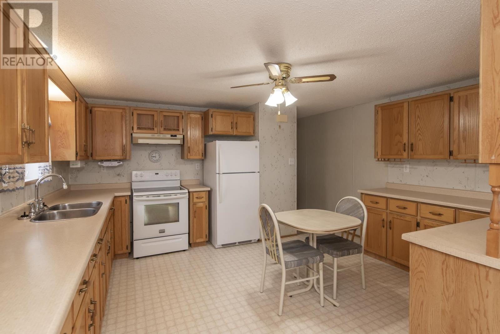 24 Chickadee Ln Property Photo 12