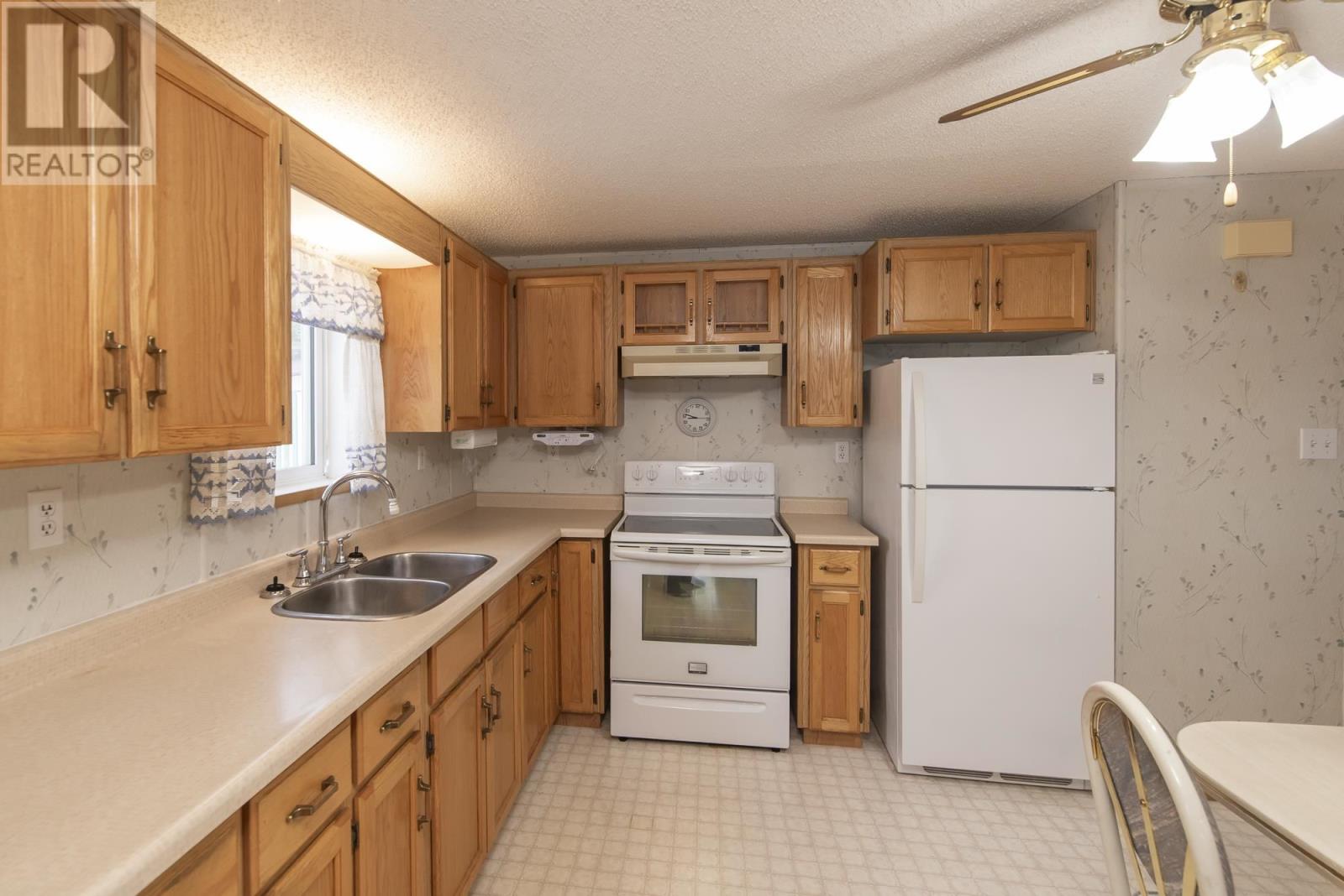 24 Chickadee Ln Property Photo 16