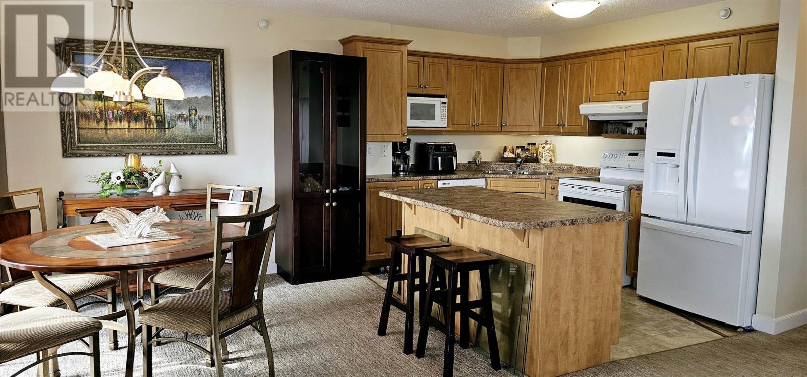 407 31 Martha St Property Photo 3