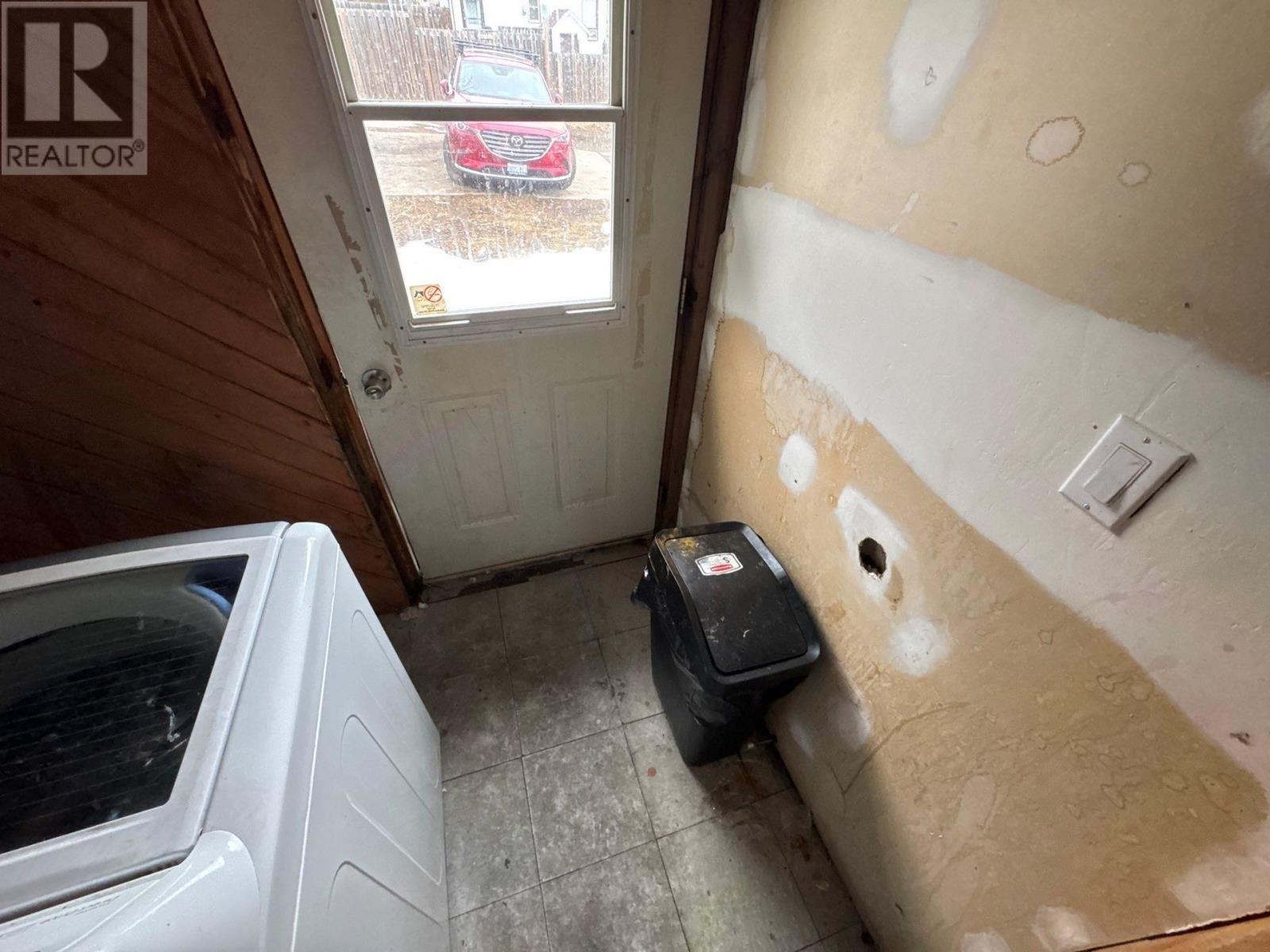 404 Ambrose St Property Photo 15