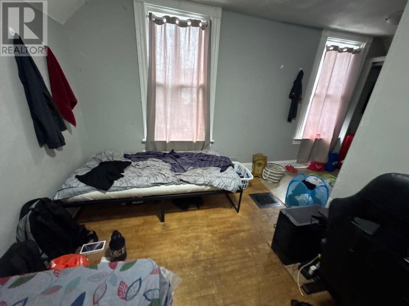 404 Ambrose St Property Photo 22