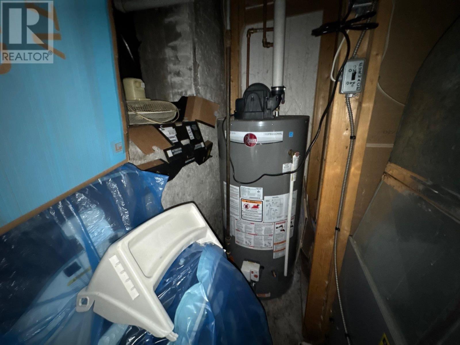 404 Ambrose St Property Photo 30