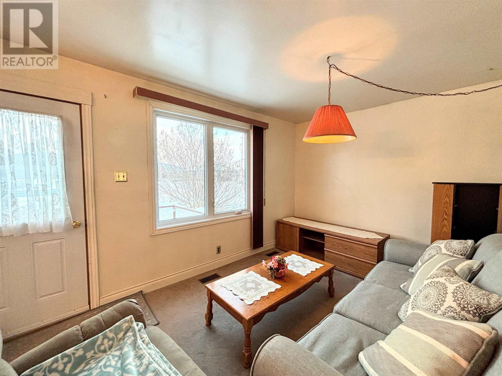 18 Ohsweken Rd Property Photo 3