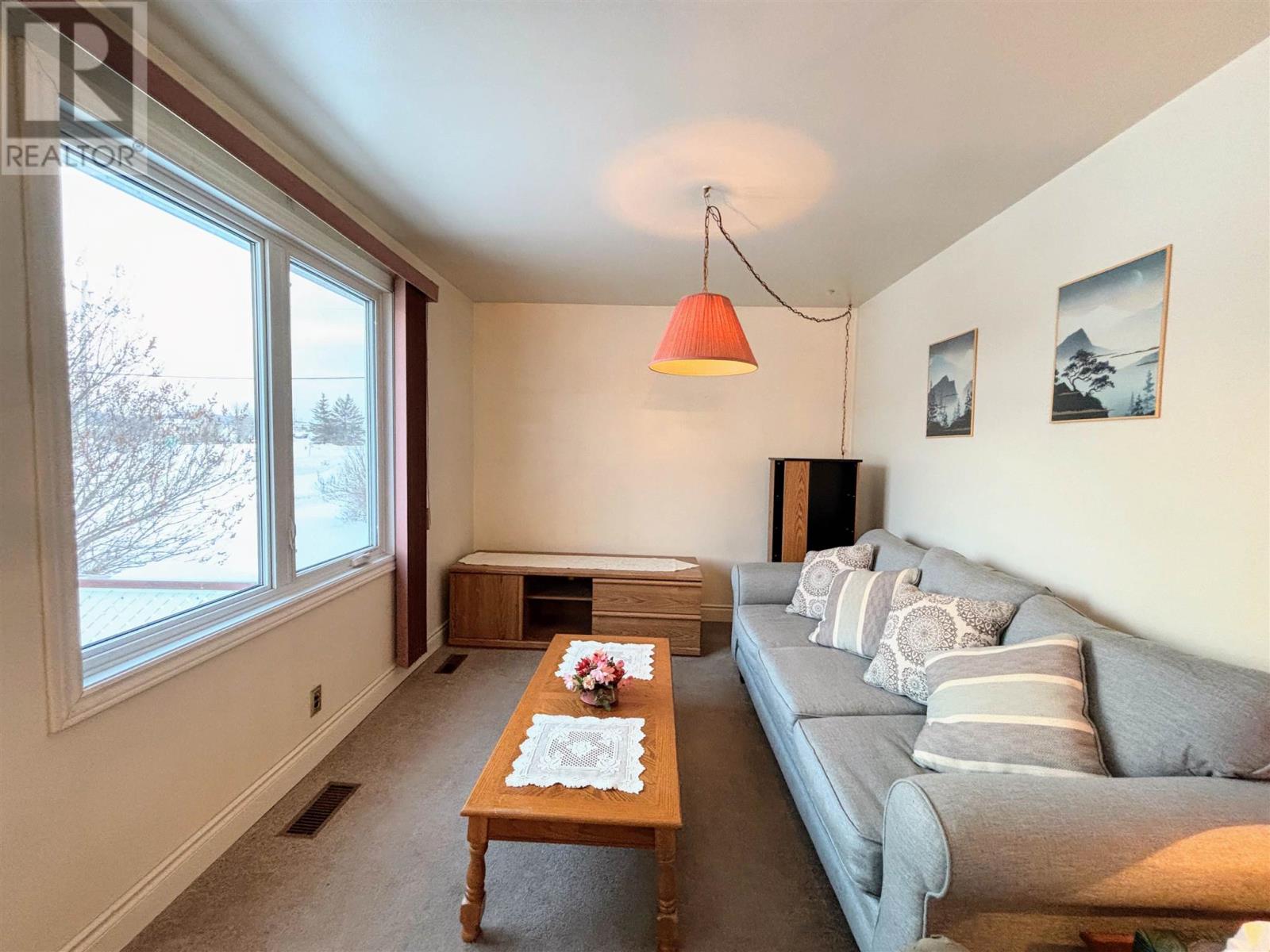 18 Ohsweken Rd Property Photo 4