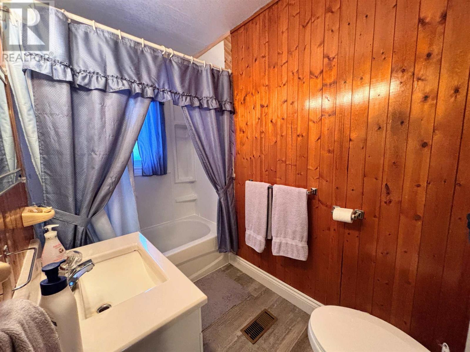 18 Ohsweken Rd Property Photo 11