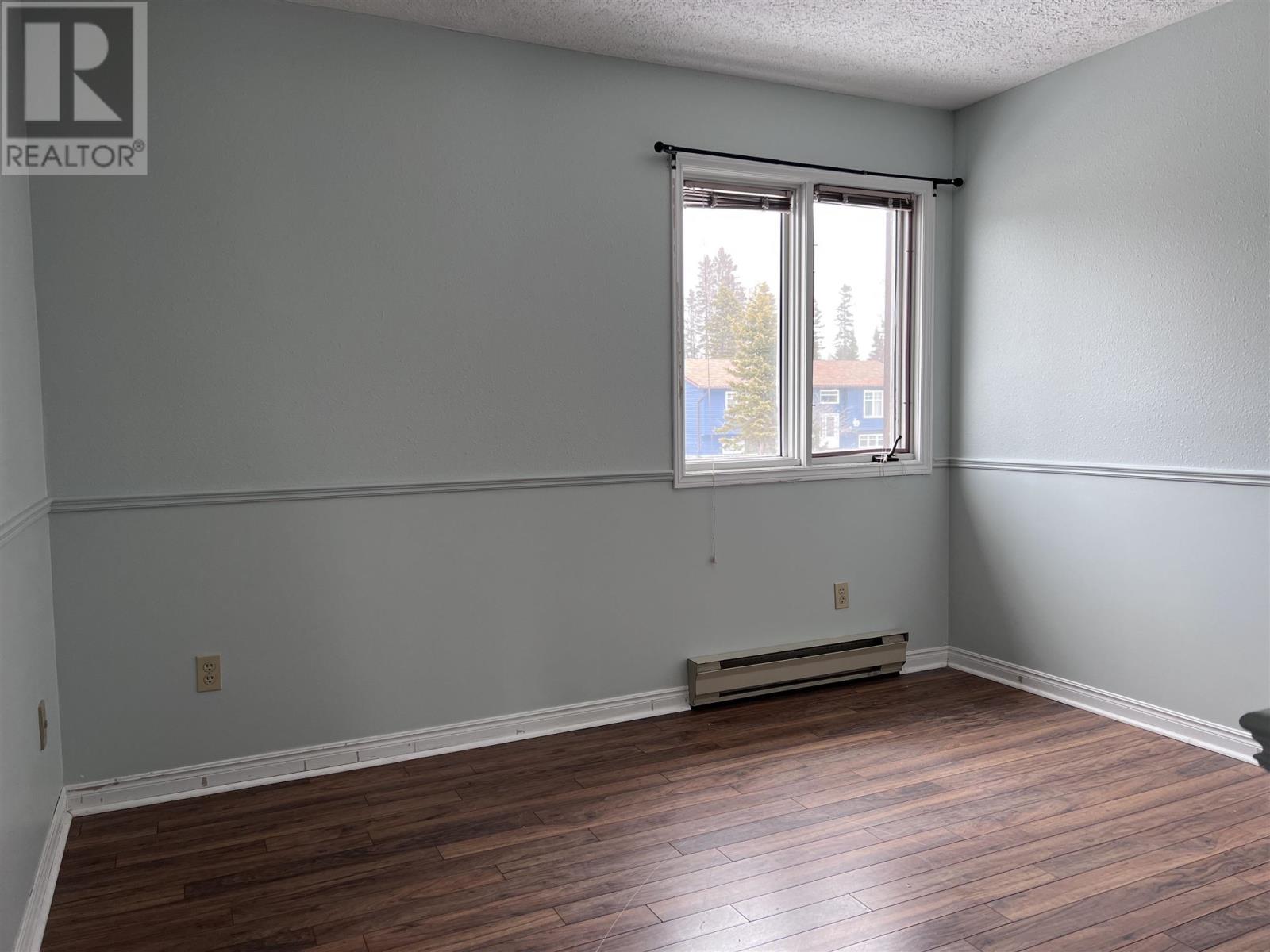38 Laverendrye Cres Property Photo 15