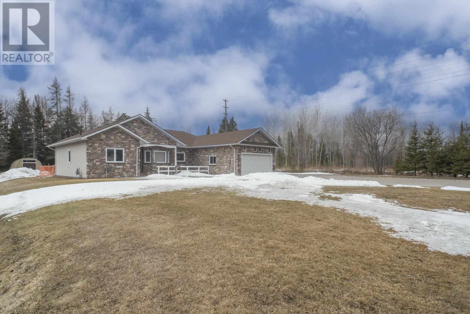 1351 John St. Rd Property Photo 3