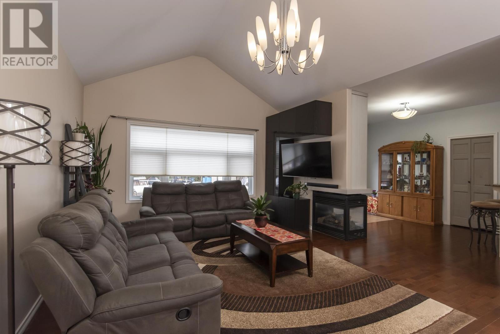1351 John St. Rd Property Photo 8