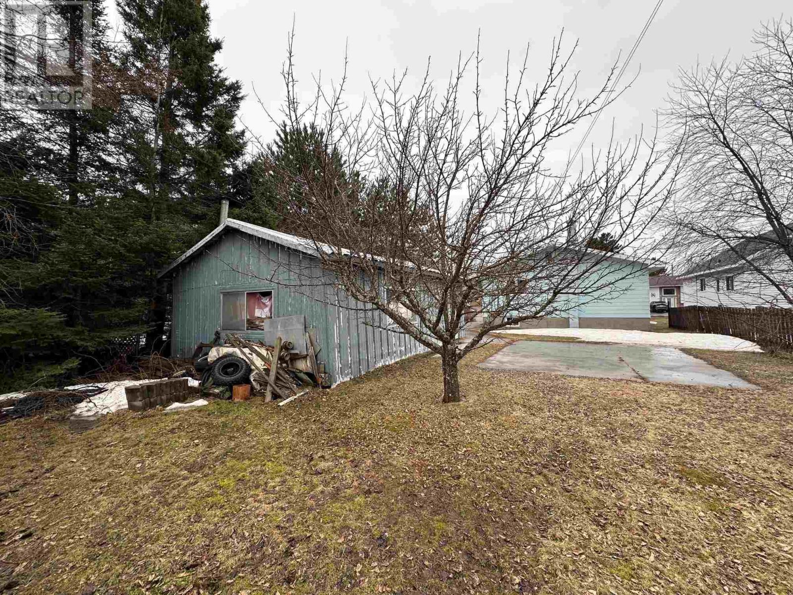 105 Columbia St Property Photo 5